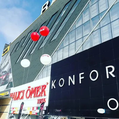 Mavi Beyaz Balonlar