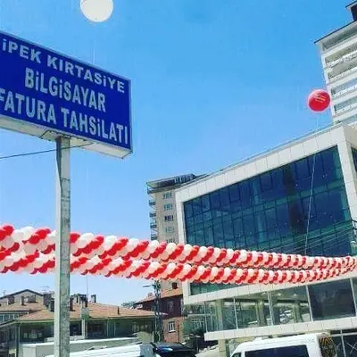 Pembe Kalp Vitrin